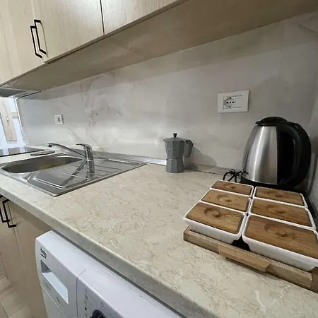 Apartamento Finesse Komuna E Parisit *