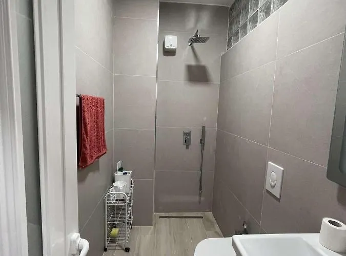 Finesse Komuna E Parisit Apartamento Tirana